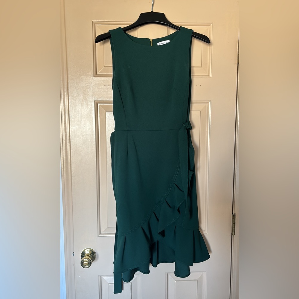 Calvin Klein • Forest Green Dress